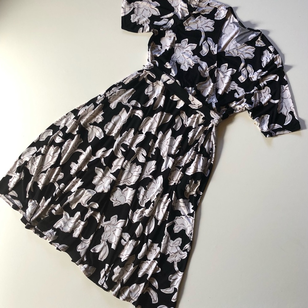 Torrid floral wrap dress